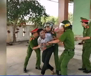 Quảng Bình khởi tố đối tượng nhốt 3 con rồi phóng hỏa