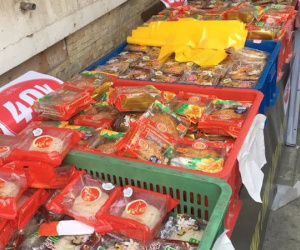 Sau rằm tháng tám, xuất hiện bánh trung thu 'đại hạ giá'