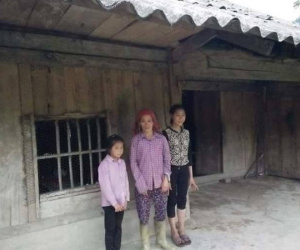 Xót xa bé gái 15 tuổi là trụ cột chính trong gia đình