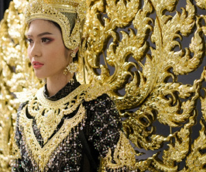 Hoa hậu Hòa bình Quốc tế 2018: Đối thủ của Á hậu Bùi Phương Nga khoe trang phục dân tộc lộng lẫy