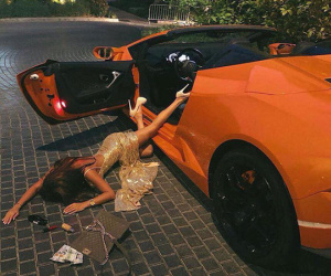 Học hội Rich Kid nước ngoài, Khả Ngân và Sĩ Thanh đua nhau 'ngã sấp mặt' nhưng vẫn cực cool