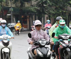 Người Hà Nội đón đợt gió mùa Đông Bắc đầu tiên trong năm 2018