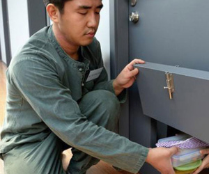 'Vào tù' để được... tự do