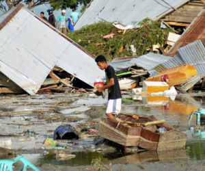 Indonesia tan hoang sau thảm họa động đất, sóng thần