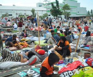Ít nhất 30 người chết vì động đất và sóng thần ở Indonesia
