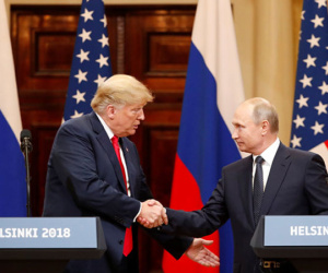 Tổng thống Trump, Putin trao đổi lời mời viếng thăm