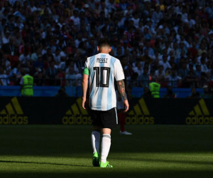 SỐC: Maradona khuyên Messi... chia tay luôn ĐT Argentina