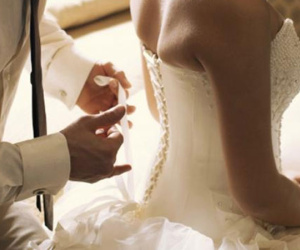 Hành động ám ảnh của chồng đêm tân hôn khi vợ không có dấu hiệu 'trinh tiết'