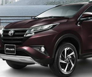 Ô tô 7 chỗ Toyota Rush giá niêm yết 600 triệu ‘về tay’ gần 900 triệu, dân Việt choáng váng