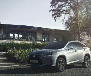 SUV hạng sang 7 chỗ Lexus RX350L về Việt Nam, giá 4 tỷ đồng