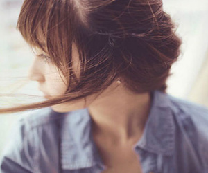 Tôi suy sụp khi biết tin bạn trai cũ lấy vợ dù đã có chồng con