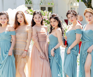 Trâm Anh khoe ảnh làm phù dâu xinh đẹp với hội bạn thân, tiết lộ 5 năm nữa sẽ cưới