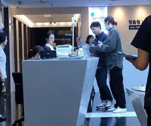 Tưởng đã chữa khỏi ung thư, dân tình lại 'tá hỏa' trước hình ảnh Kim Woo Bin vào viện mổ