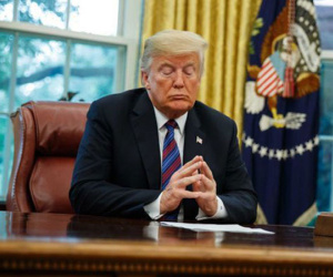 Tổng thống Trump nhận được phong bì đáng ngờ, nghi chứa chất kịch độc