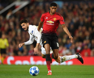 Xà ngang từ chối siêu phẩm, Man United ngậm ngùi chia điểm với Valencia