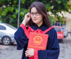 Gặp cô bạn tân cử nhân Ngoại thương xinh như hotgirl, nhận học bổng du học Thạc sỹ 3 chuyên ngành tại Mỹ