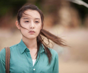 Mẹ tôi mới qua đời, phòng bố tôi đã vang tiếng cười của phụ nữ