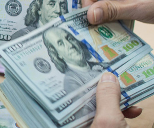 Ngân hàng tiếp tục nâng tỷ giá, đẩy giá bán USD lên kịch trần