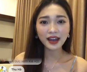 Văn Đức - Ngọc Nữ công khai Facetime, nói chuyện đầy ẩn ý