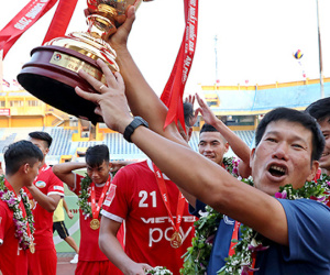 Viettel thuê HLV ngoại, mua nhiều tuyển thủ cho V.League 2019