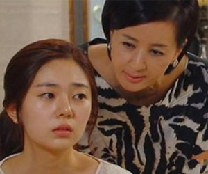 Mẹ chồng lớn tiếng 'dọa nạt' con dâu vừa sinh ngay giữa phòng bệnh, cô đáp lại một lời nhẹ nhàng mà nặng nghìn cân