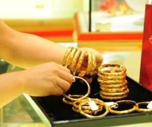 Giá vàng hôm nay 8/10: Vượt ngưỡng 1.200 USD/ounce