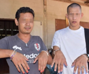 Hài hước chuyện thanh niên trai tráng đua nhau sơn móng tay để lừa hồn ma góa phụ