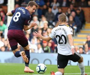 Ramsey và Aubameyang đi vào lịch sử Ngoại hạng Anh