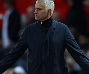 Mourinho thoát hiểm, nhưng vẫn có 10 cầu thủ Man United sắp ra đi