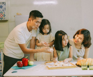Lưu Hương Giang - Hồ Hoài Anh lần đầu khoe ảnh gia đình hạnh phúc đủ 4 thành viên