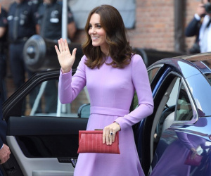 Thói quen mặc lại váy cũ của công nương Kate Middleton