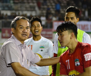 Bầu Đức và cái giá phải trả cho người tiên phong