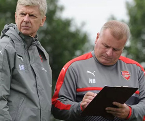 CLB TP.HCM nhắm cựu trợ lý HLV Wenger thay Miura