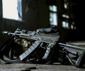 Nga giận dữ khi Mỹ dự định sản xuất AK-47