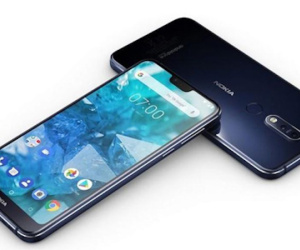 Smartphone tầm trung - nhàm chán nhưng ăn khách