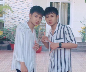 Nguyễn Trọng Tài Hongkong1 còn có anh trai sinh đôi giống mình như copy - paste