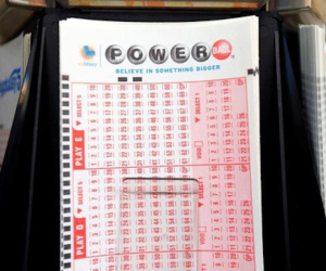Mỹ: Giải độc đắc Mega Millions và Powerball tăng lên gần 1 tỉ USD