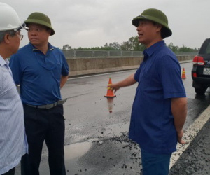 Thứ trưởng Bộ GTVT công bố tên 2 nhà thầu thi công đoạn cao tốc 34 nghìn tỉ hư hỏng