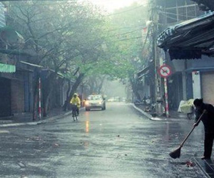 Không khí lạnh tăng cường, miền Bắc có mưa dông từ đêm nay (15/10)