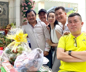 Kim Chi, Phước Sang và nhiều nghệ sĩ tới viếng mộ Lê Công Tuấn Anh