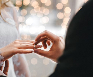 Cô dâu vùng chạy khỏi đám cưới vì bị tố từng 'làm gái'
