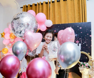 Mẹ đơn thân xinh đẹp gây choáng MXH khi khoe quà sinh nhật hàng trăm triệu đồng, vàng đếm mỏi tay, đồ hiệu chất đầy nhà