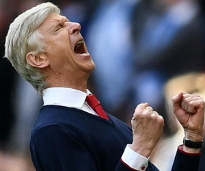 HLV Wenger ấn định ngày tái xuất: Bến đỗ là Real Madrid?