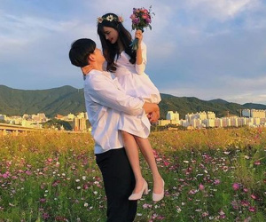 Bạn trai toàn chuyển khoản mà không tặng quà: Cô gái đòi chia tay, dân mạng lại ầm ầm xin facebook