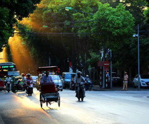 Dự báo thời tiết 21/10: Hà Nội tăng nhiệt, Sài Gòn nguy cơ ngập
