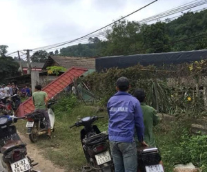 Lào Cai: Đang trong vườn, đôi vợ chồng bị ô tô tải mất lái lao vào đâm tử vong