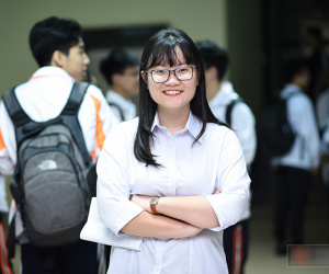 Nữ sinh 2000 giành HCV Olympic Sinh học Quốc tế, đạt kỷ lục thí sinh có điểm thi cao nhất thế giới: Ba lô đến trường nặng 8kg toàn là sách vở