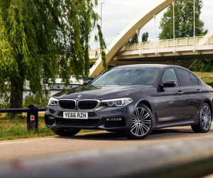 Dòng xe BMW 5-series nữ tài xế điều khiển gây tai nạn kinh hoàng được ứng dụng công nghệ an toàn nào?