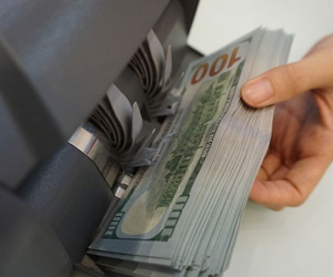 Đổi 100 USD, phạt 90 triệu đồng: Đúng quy định nhưng chưa thuận tình