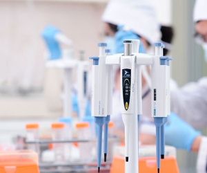 Khóc - cười ADN: Tẽn tò sau cuộc tìm kiếm "bố sinh học" để nhận thừa kế kếch xù
